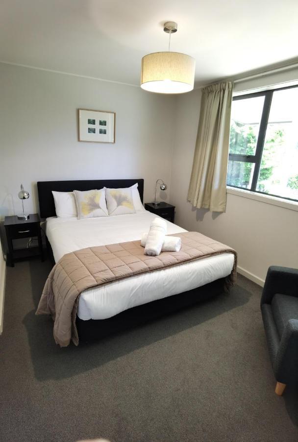 Milford Road Apartments Te Anau Exterior foto